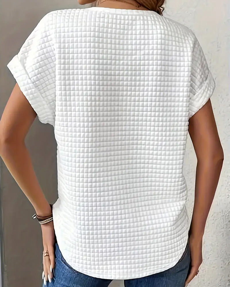BreezyBatwing Tee