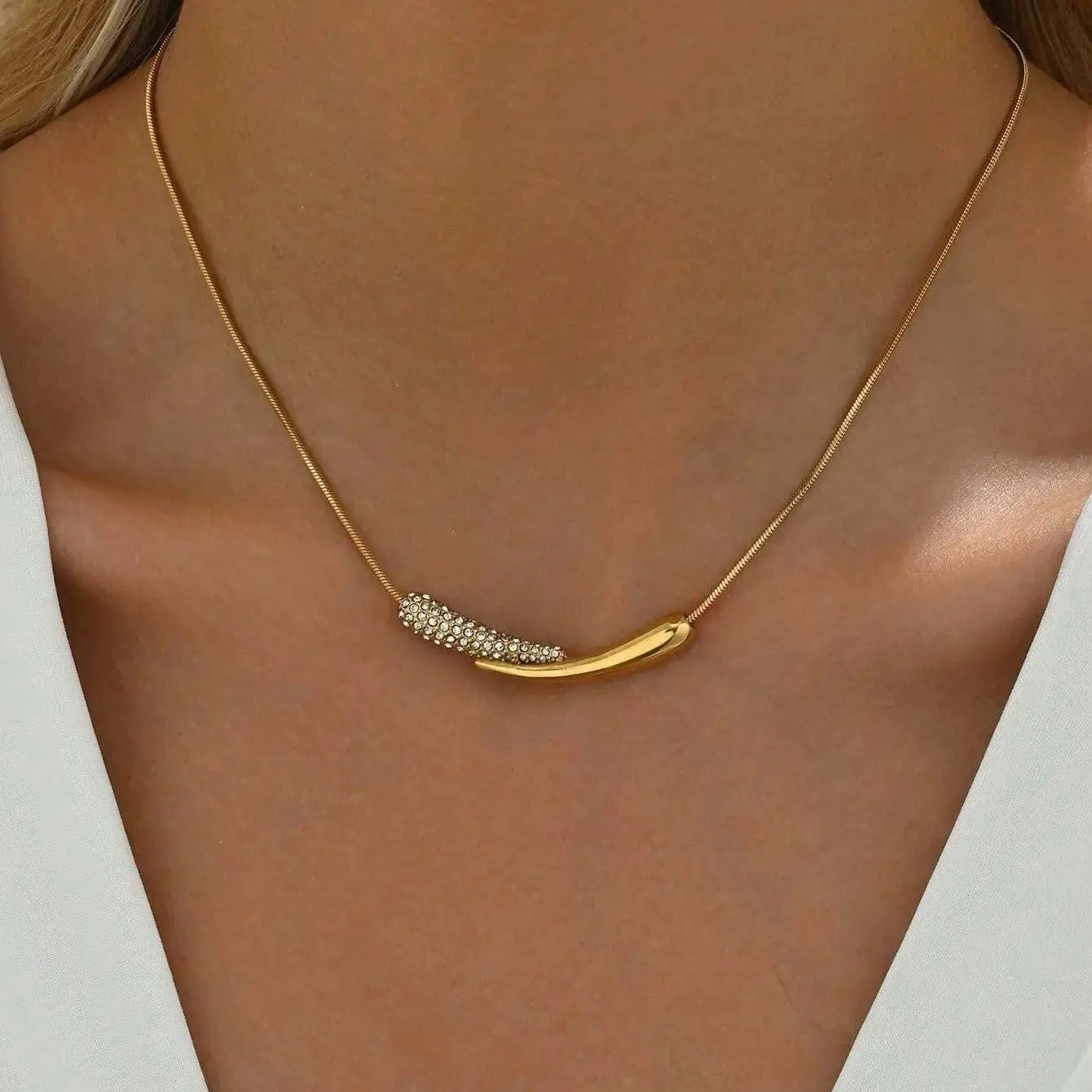 Golden Curve Pendant Necklace