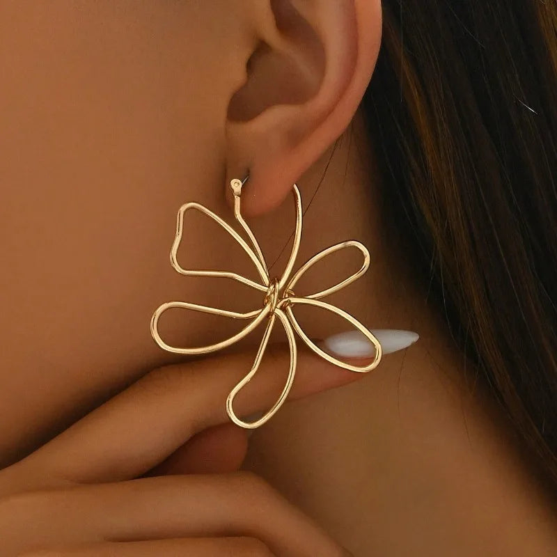 Ava Bloom Earrings