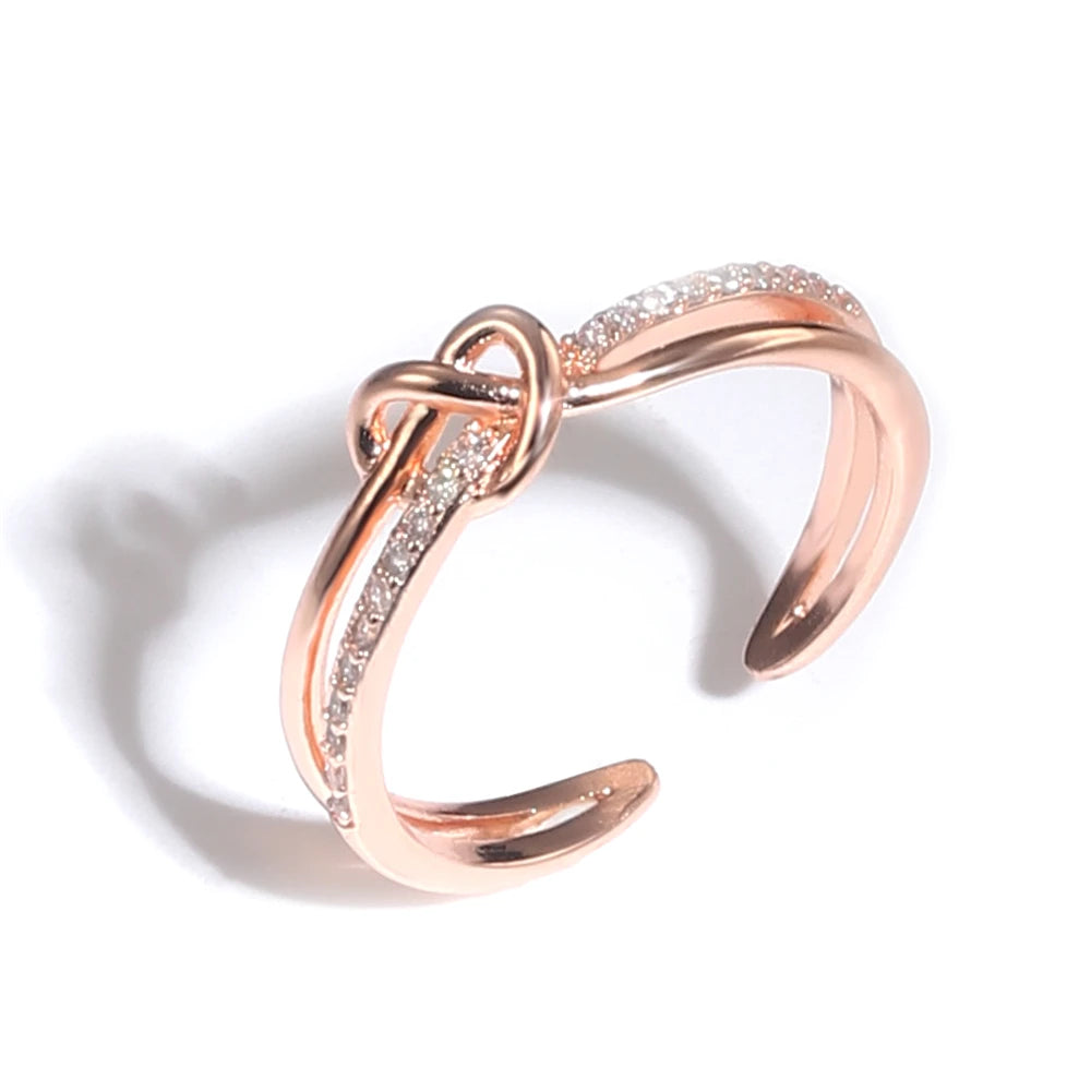 Lia Knot Ring