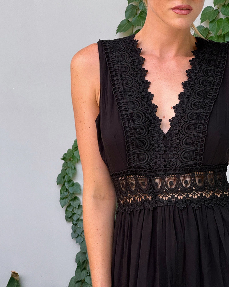 Luna Lace Comfort Dress