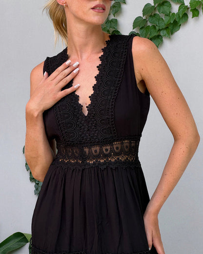 Luna Lace Comfort Dress