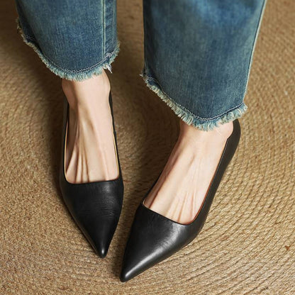 Giulia Pointed Leather Pumps