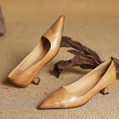 Giulia Pointed Leather Pumps