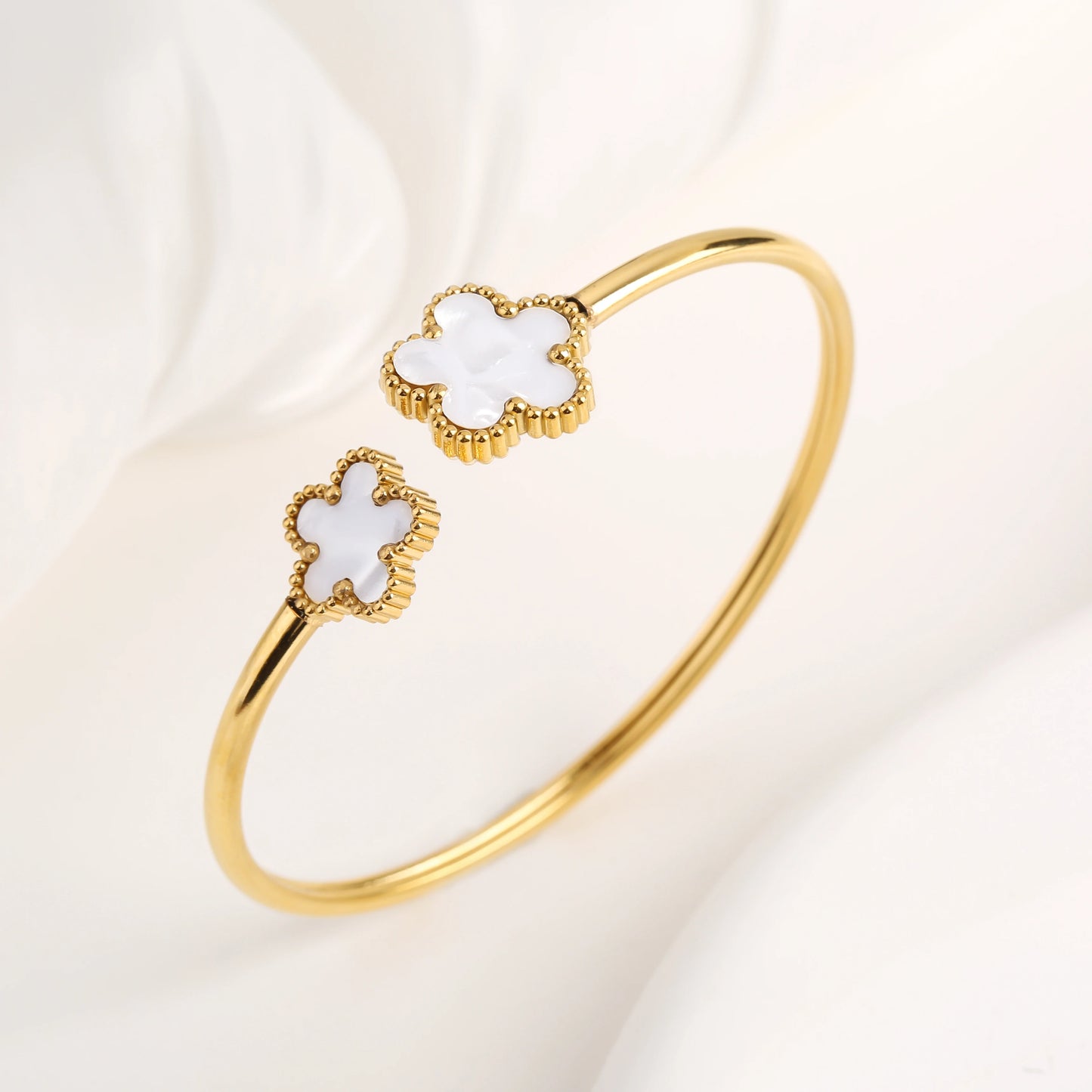 Clover Luxe Bangle