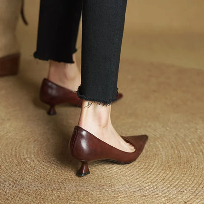 Giulia Pointed Leather Pumps