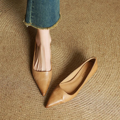 Giulia Pointed Leather Pumps