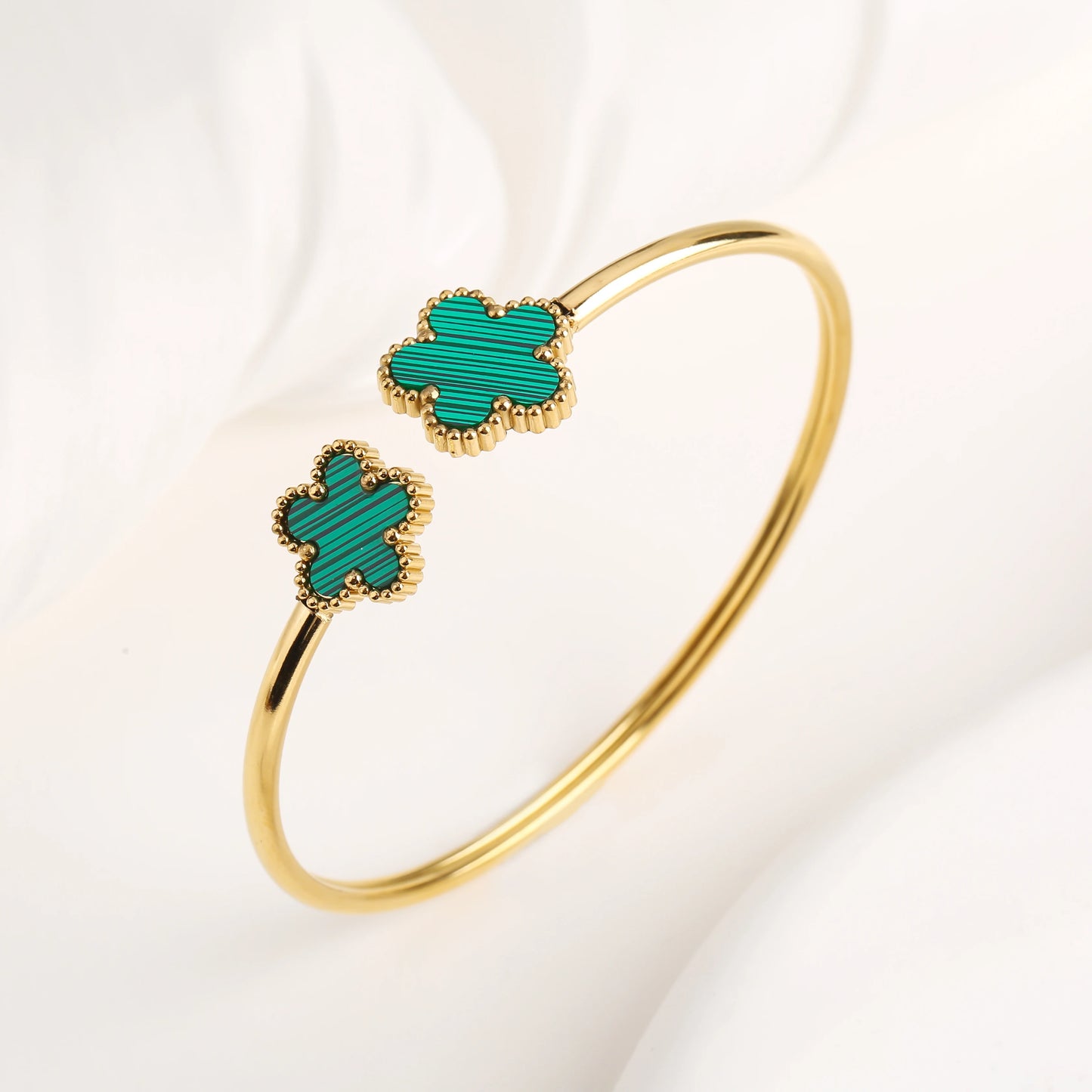 Clover Luxe Bangle