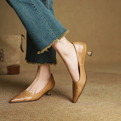 Giulia Pointed Leather Pumps