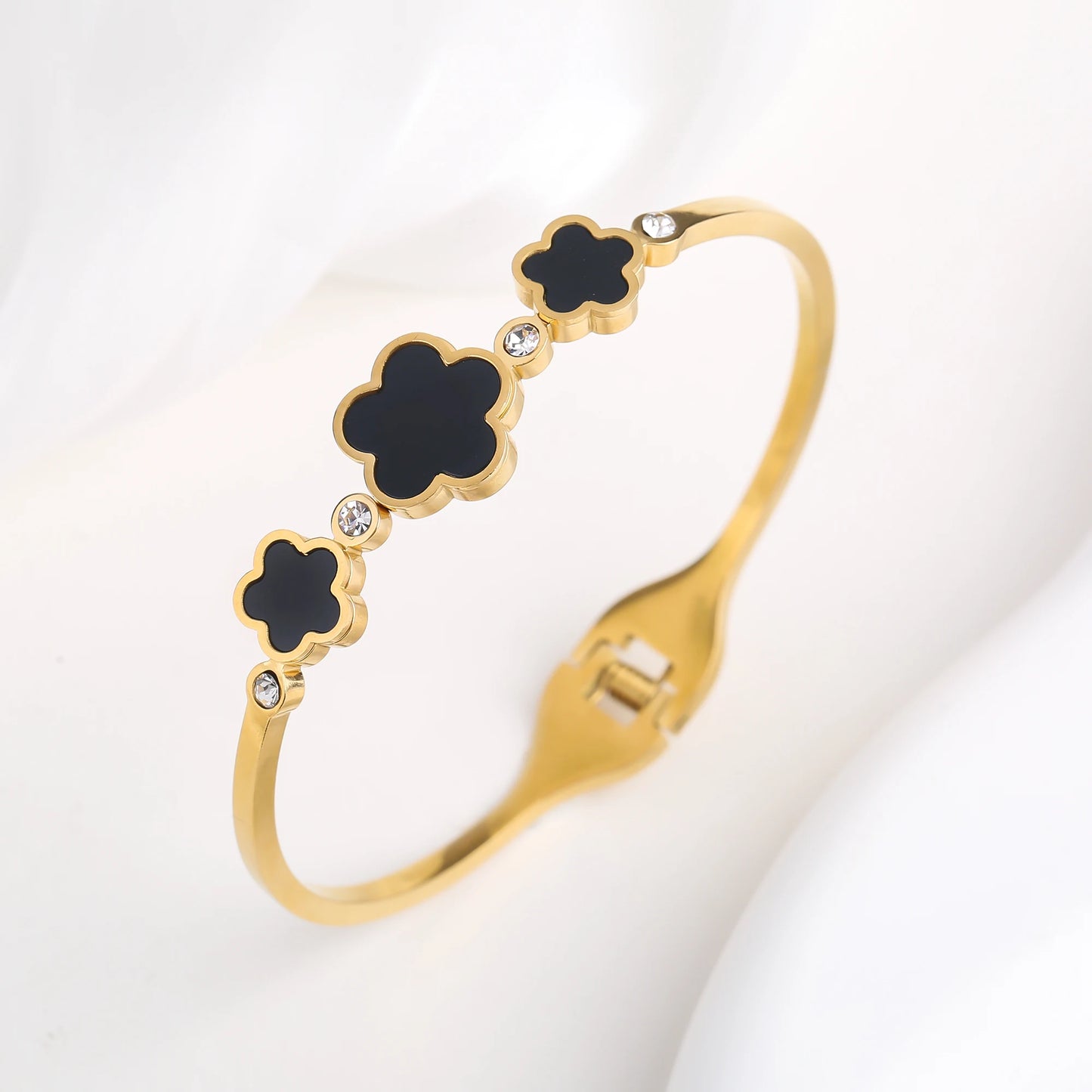 Clover Luxe Bangle