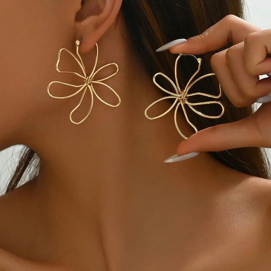 Ava Bloom Earrings