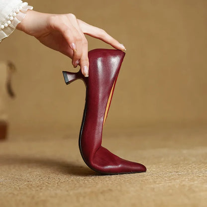 Giulia Pointed Leather Pumps