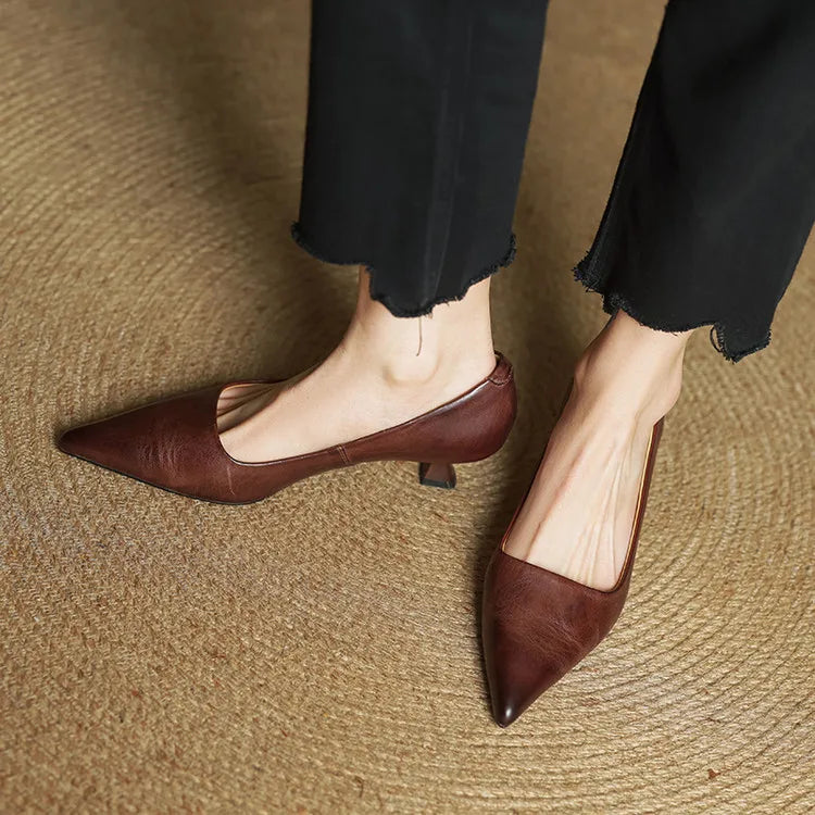 Giulia Pointed Leather Pumps