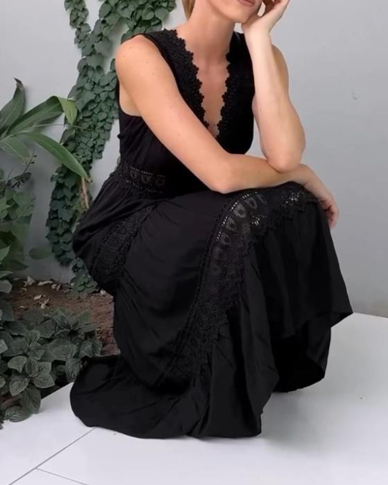 Luna Lace Comfort Dress